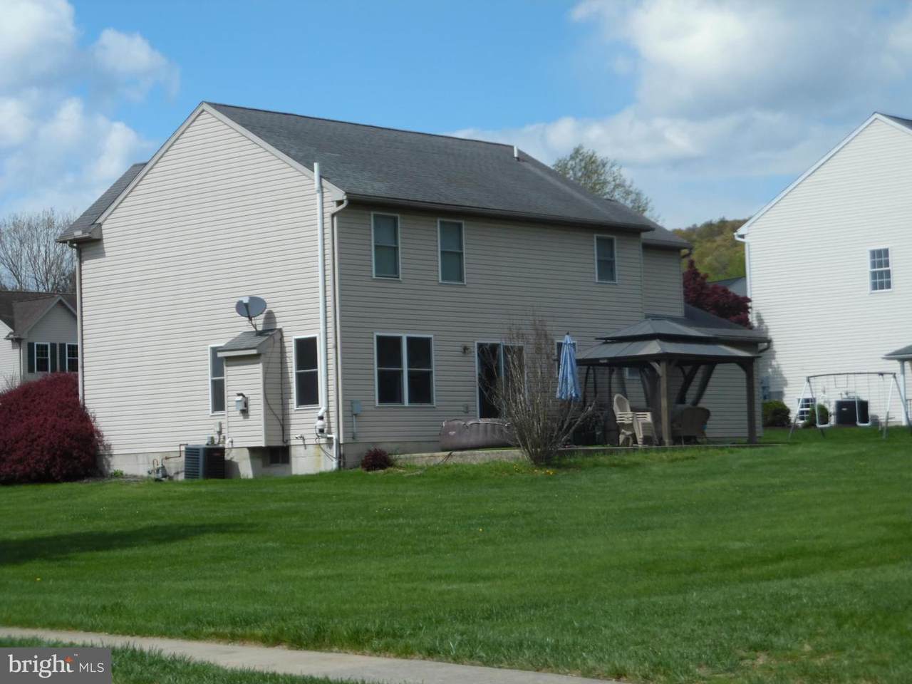 https://bt-photos.global.ssl.fastly.net/brightmls/1280_boomver_1_804808356340-2.jpg