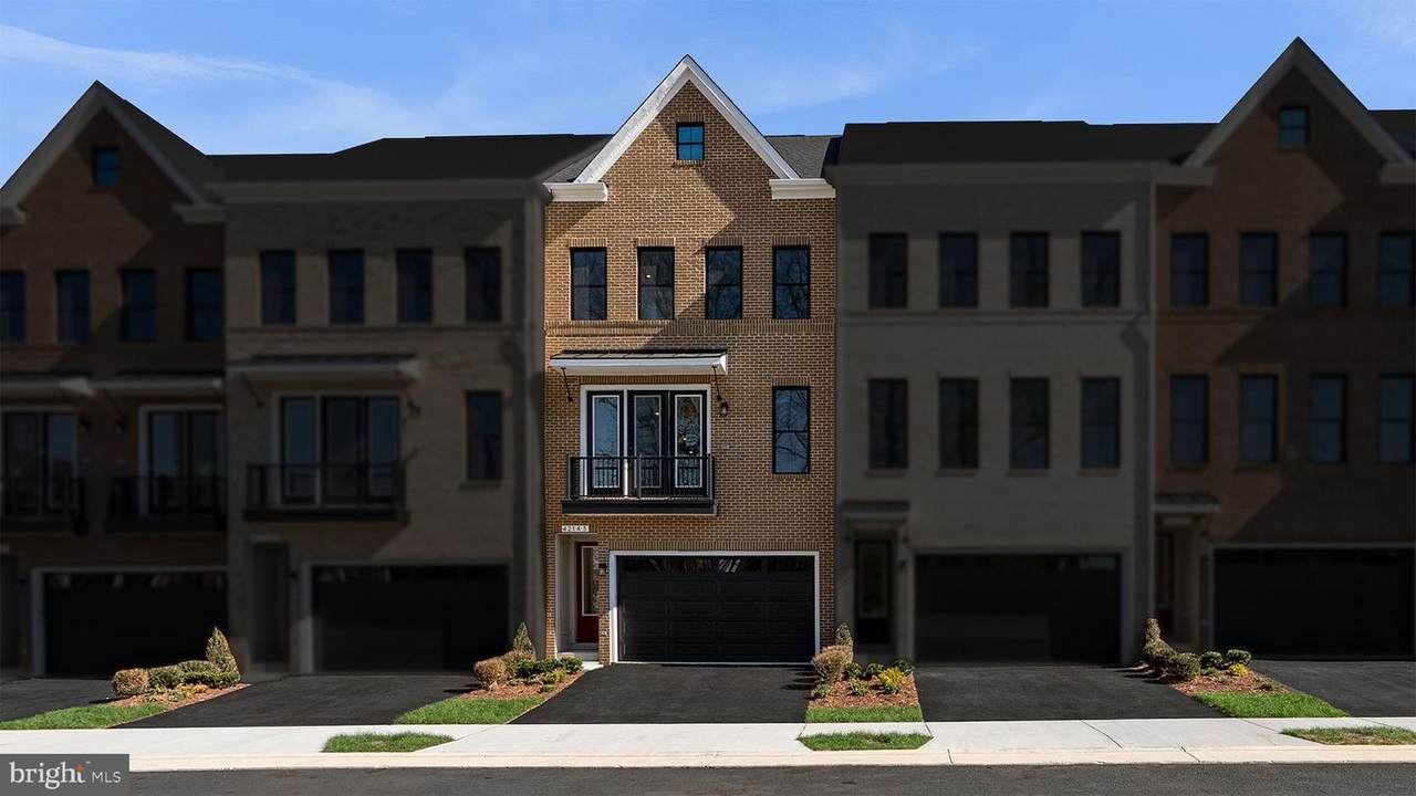42143 Picasso Square - Photo 1