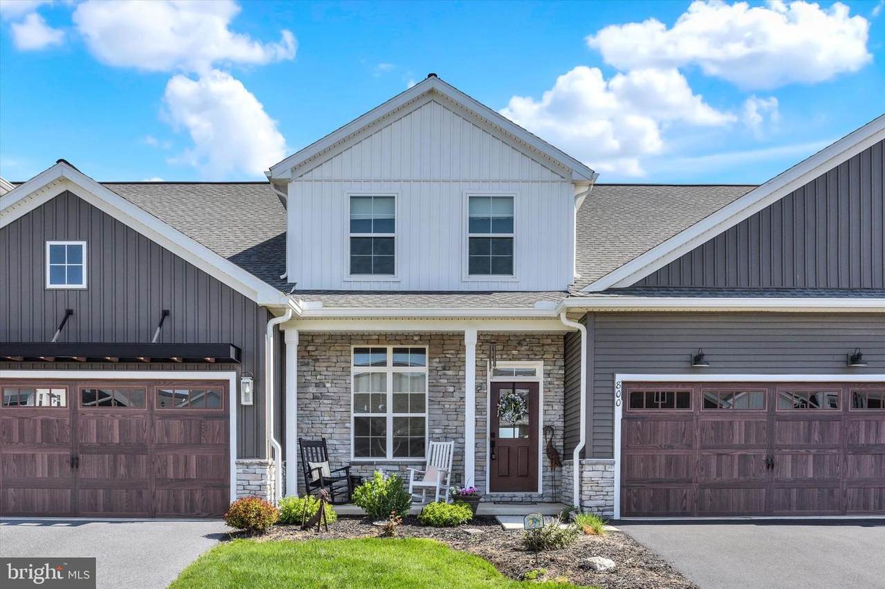 800 Aurora Drive - Photo 1
