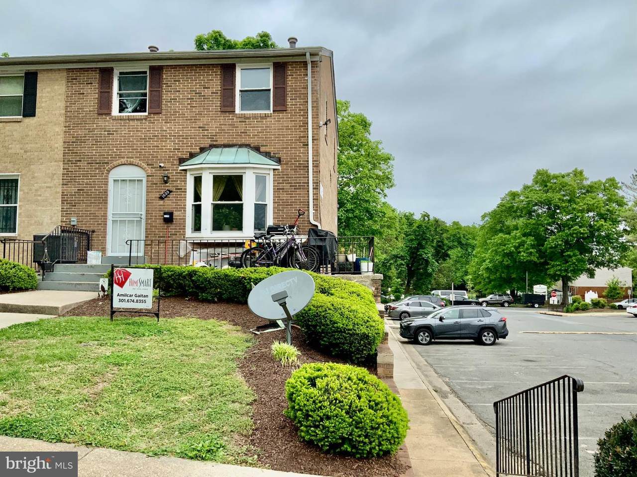 1639 Addison Road - Photo 1