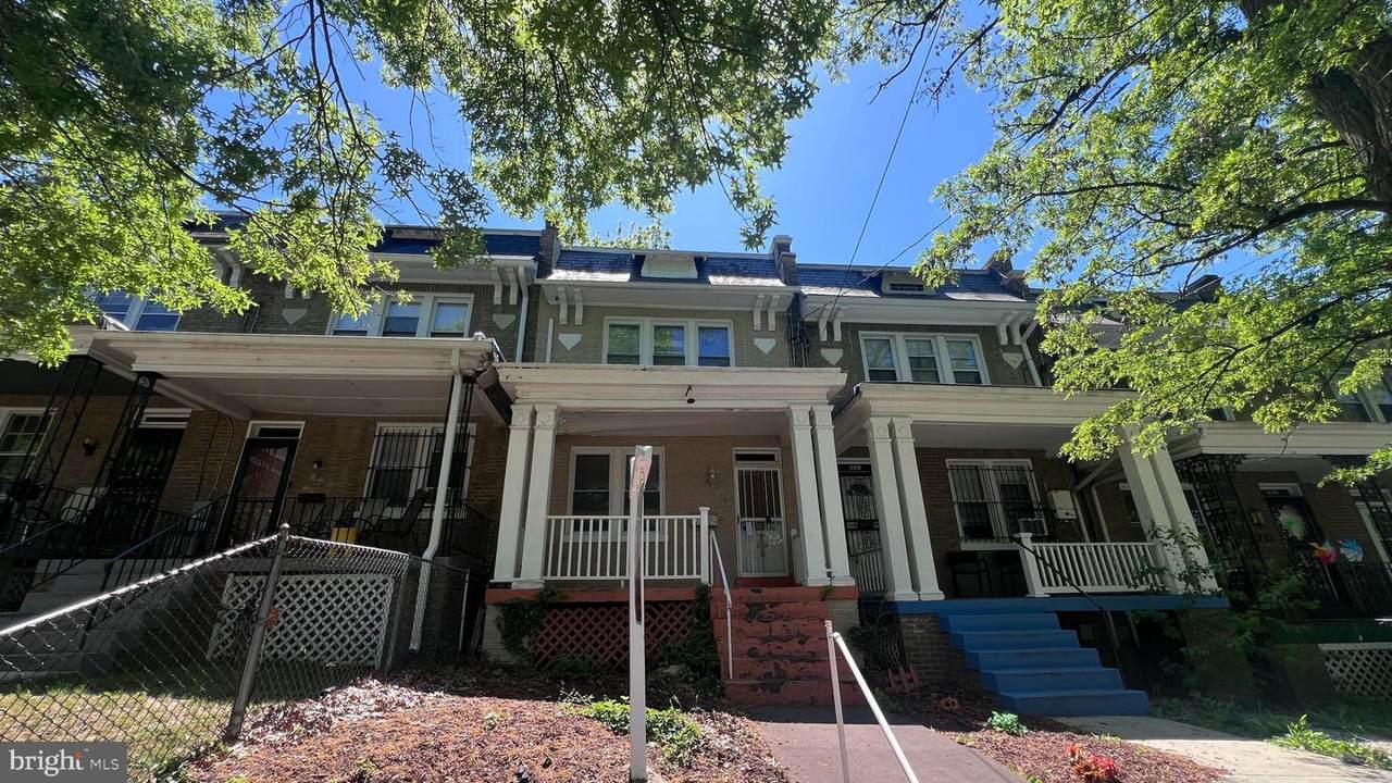 432 Crittenden Street - Photo 1