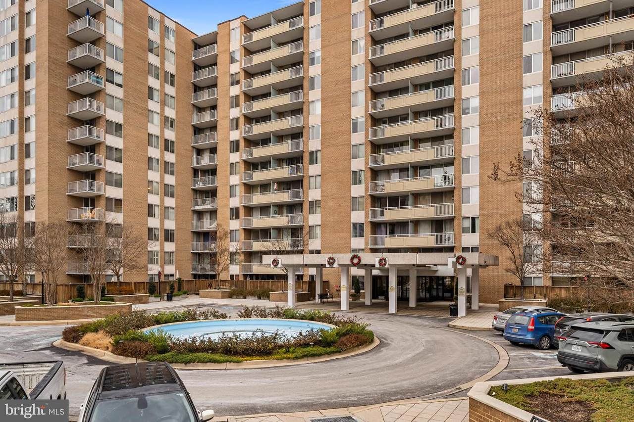 3001 Veazey Terrace - Photo 1