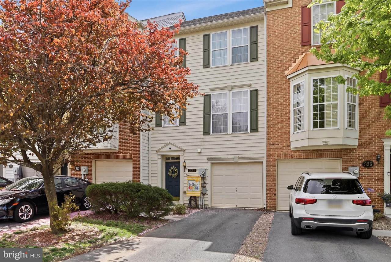 334 Lantern Lane - Photo 1