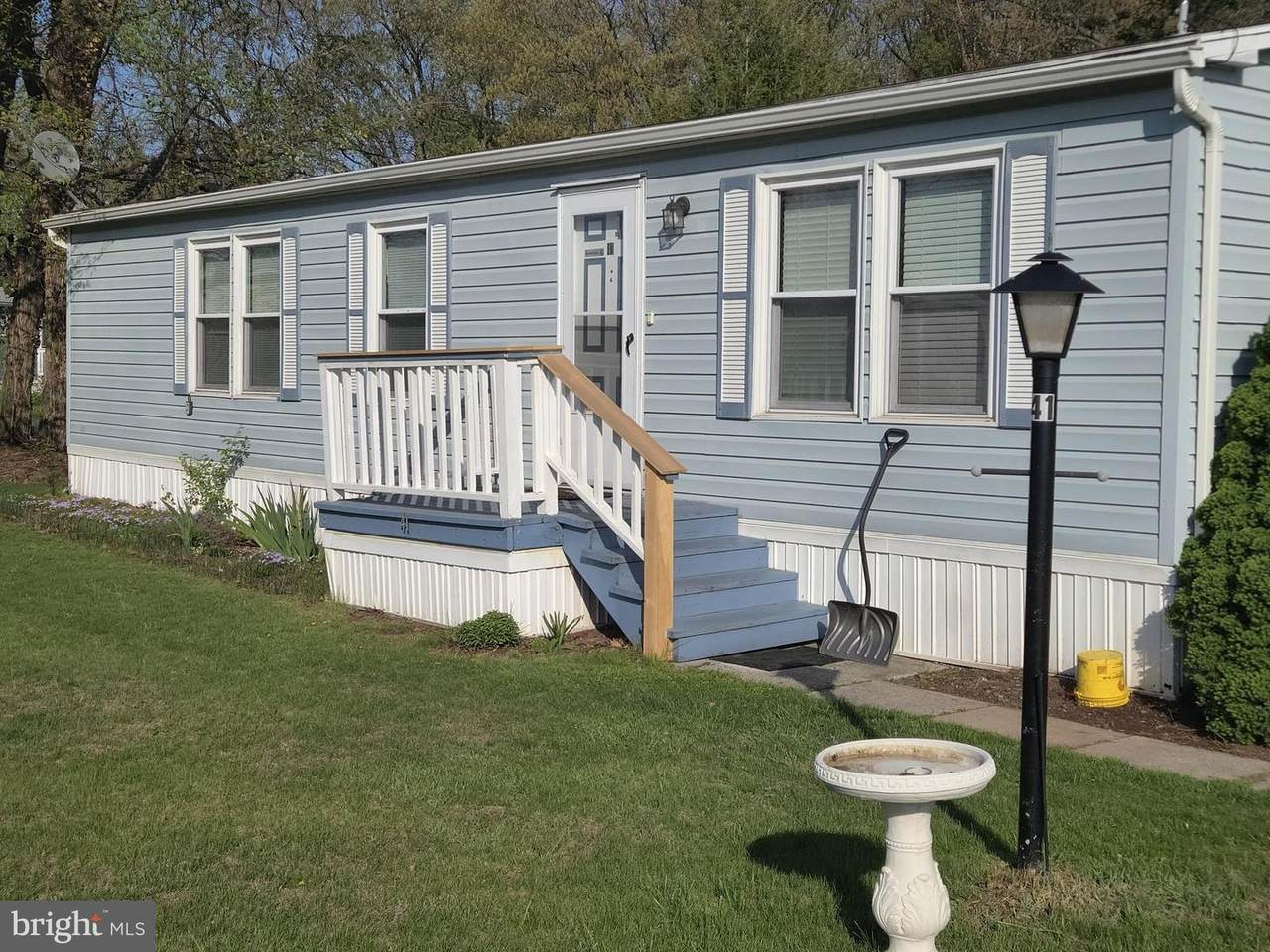800 York Road - Photo 1