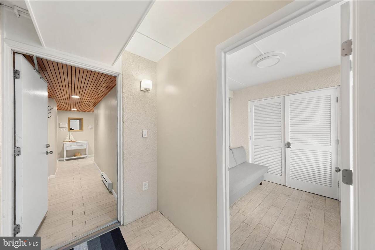 https://bt-photos.global.ssl.fastly.net/brightmls/1280_boomver_1_804815413610-2.jpg