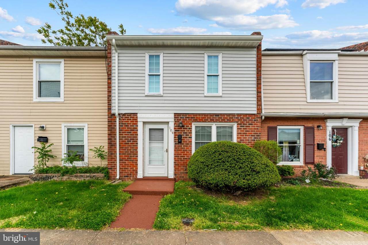 104 Hickok Circle - Photo 1