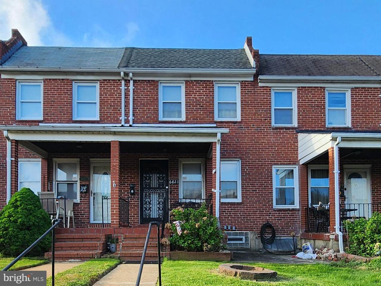 6821 Bank Street - Photo 1