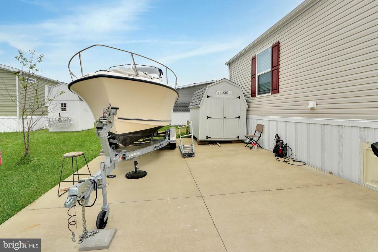 38362 Squirrel Road - Photo 1
