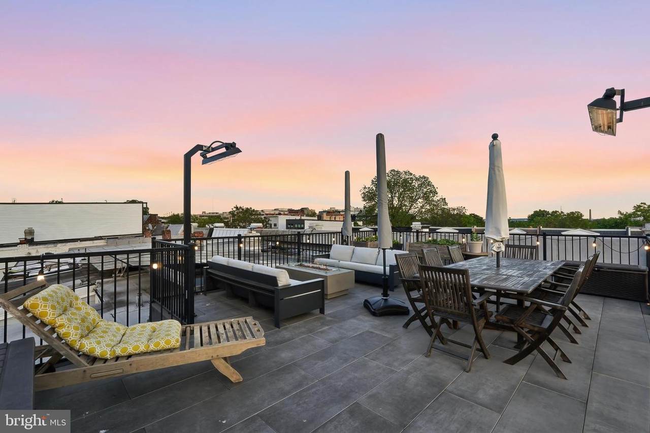 445 Kenyon Street - Photo 1