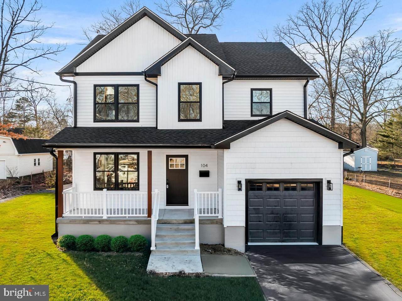 1631 Cedar Avenue - Photo 1