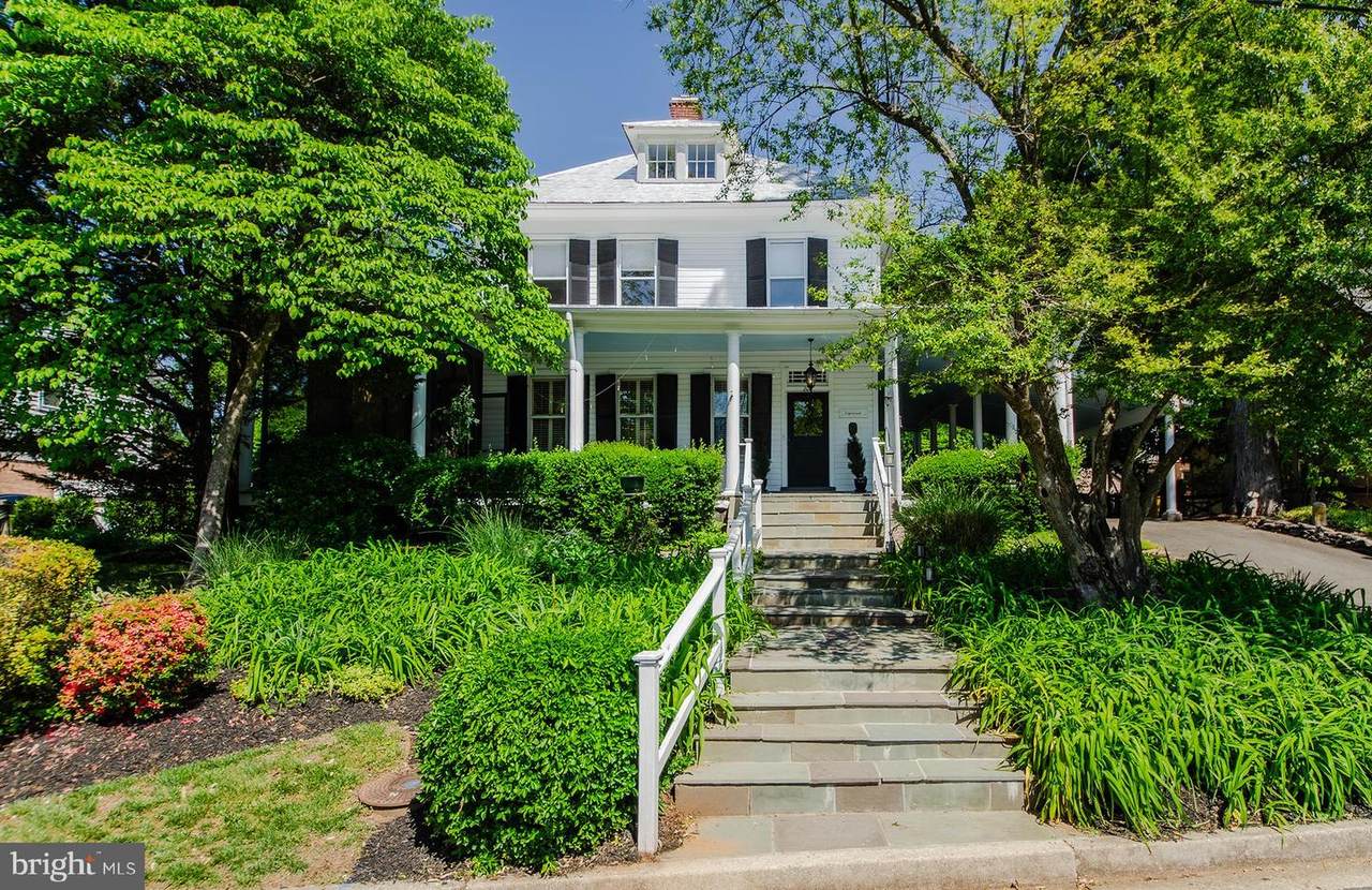 208 Patterson Street - Photo 1