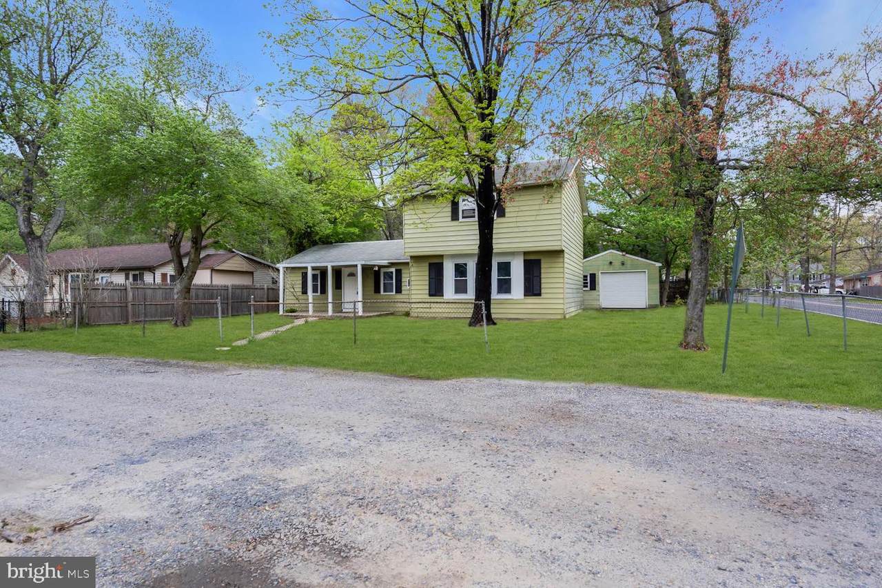 102 Sunset Street - Photo 1