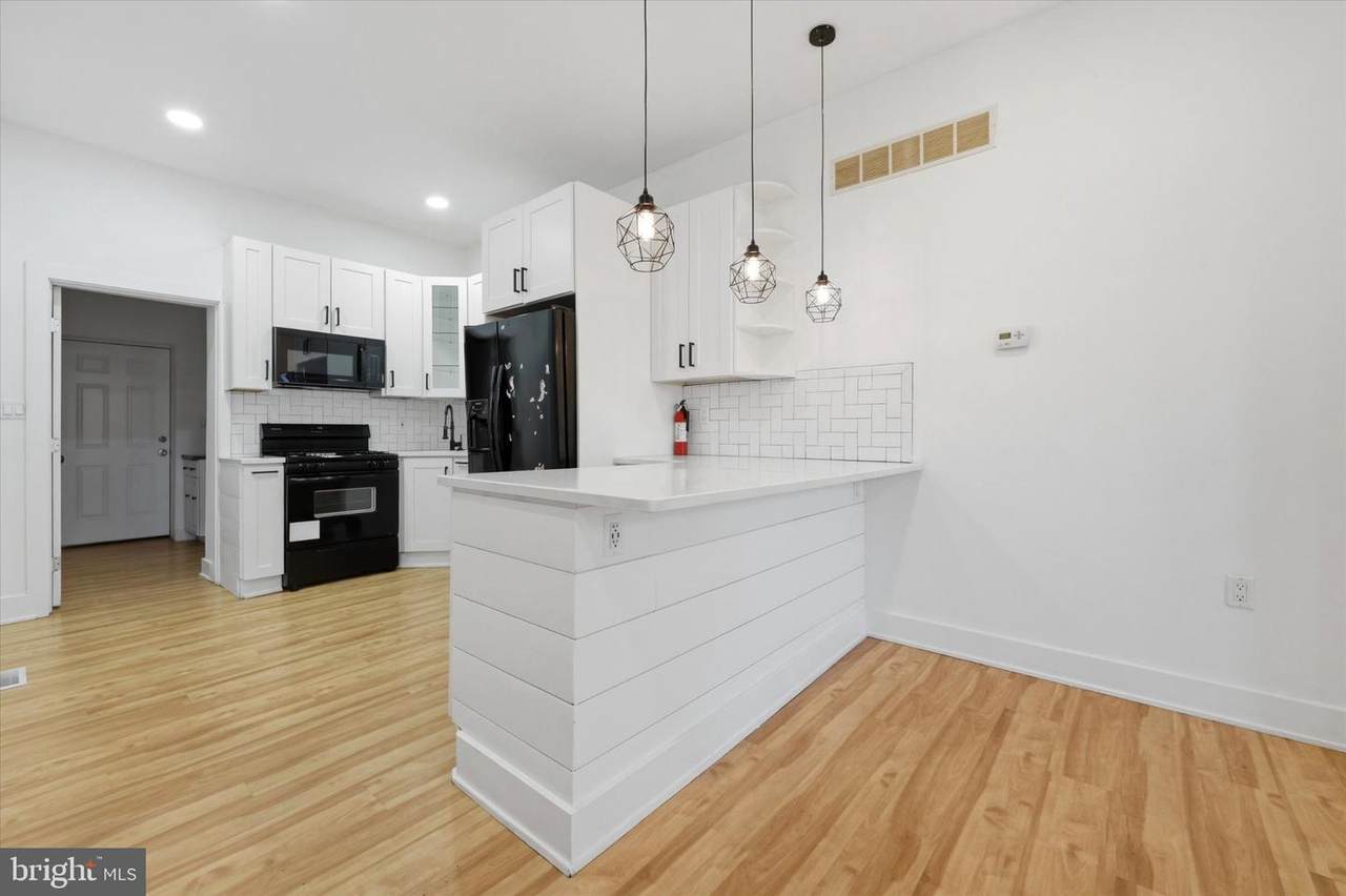 2512 Sergeant Street - Photo 1