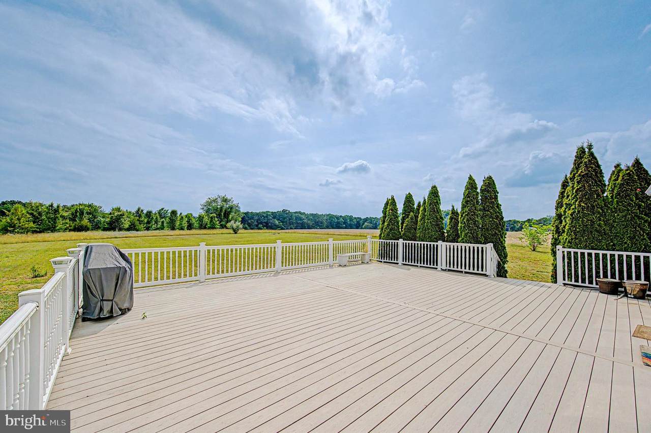 https://bt-photos.global.ssl.fastly.net/brightmls/1280_boomver_1_804822996004-2.jpg
