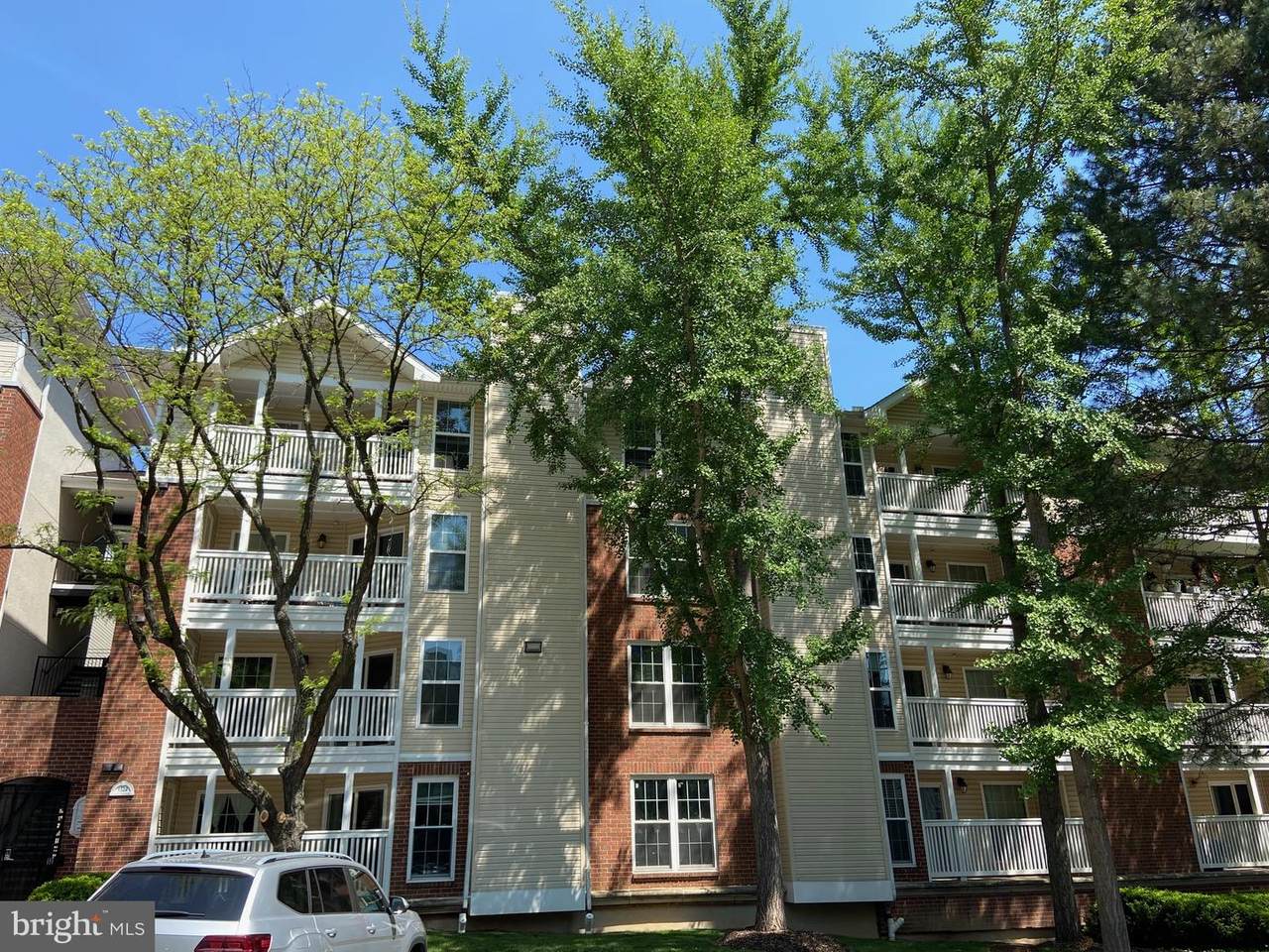 1524 Lincoln Way - Photo 1