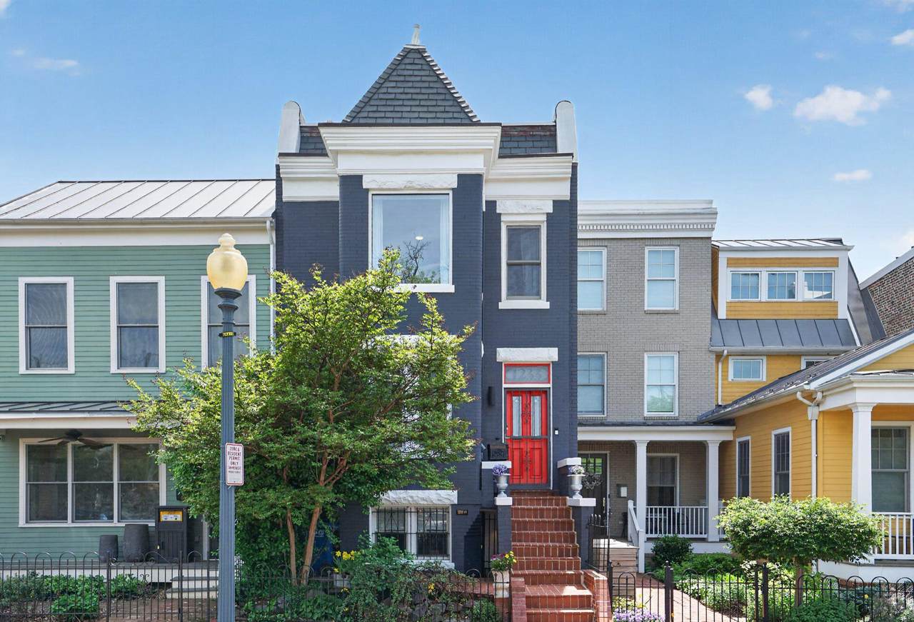 1233 E St - Photo 1
