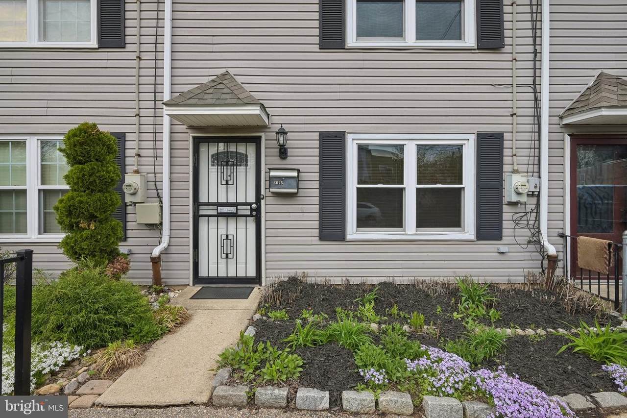 6675 Musgrave Street - Photo 1