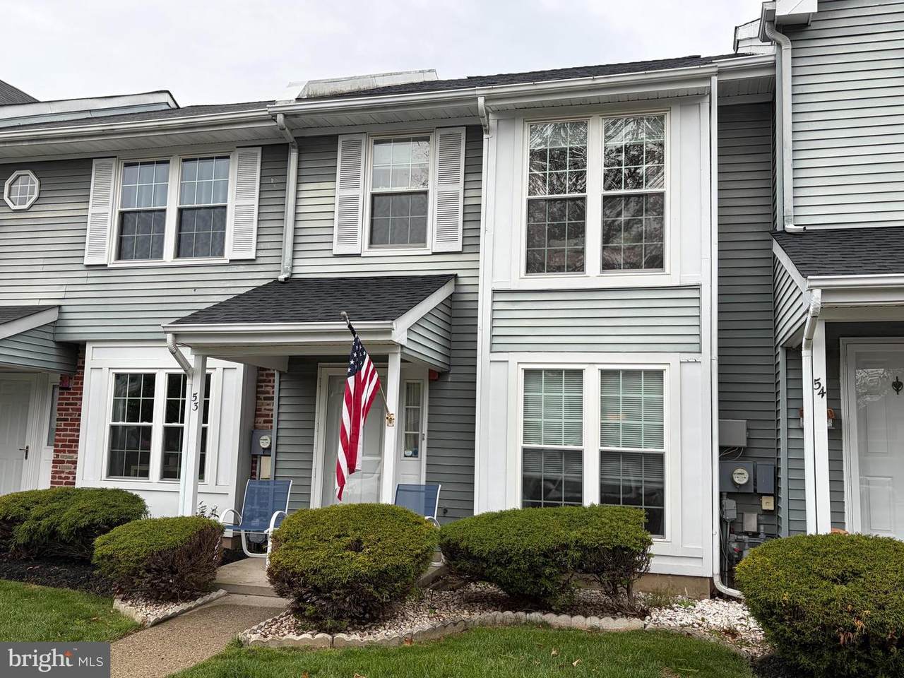 53 Ardsley Court - Photo 1