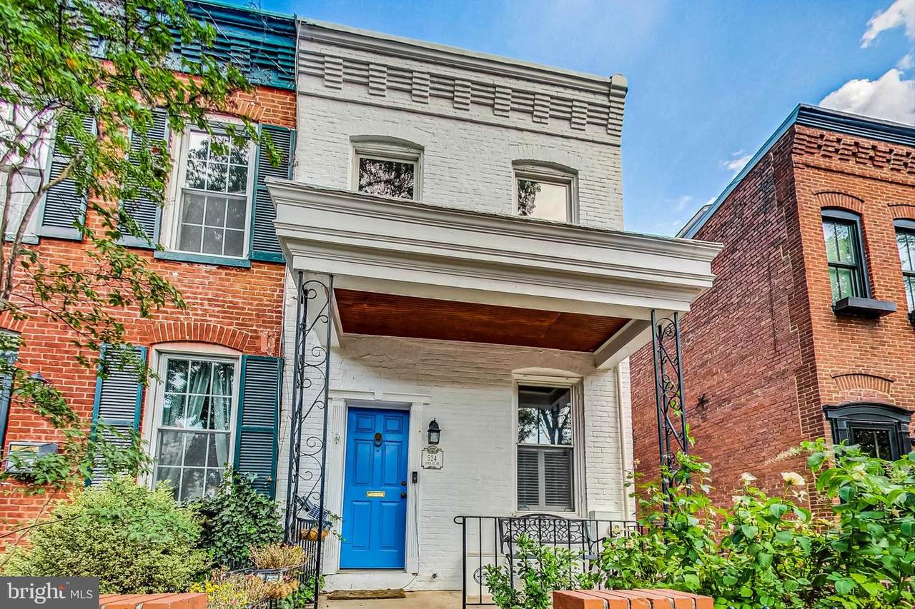 524 10TH Street - Photo 1