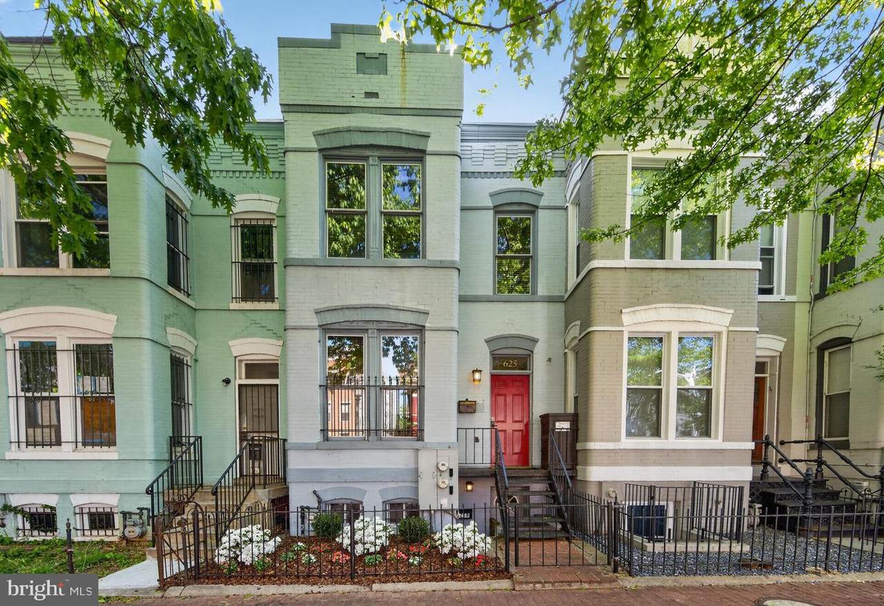 625 14TH Street - Photo 1