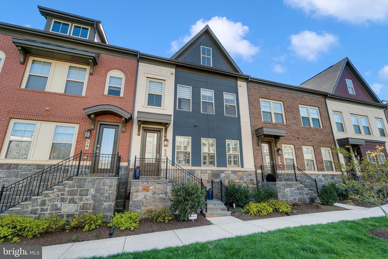52 Bleeker Place - Photo 1