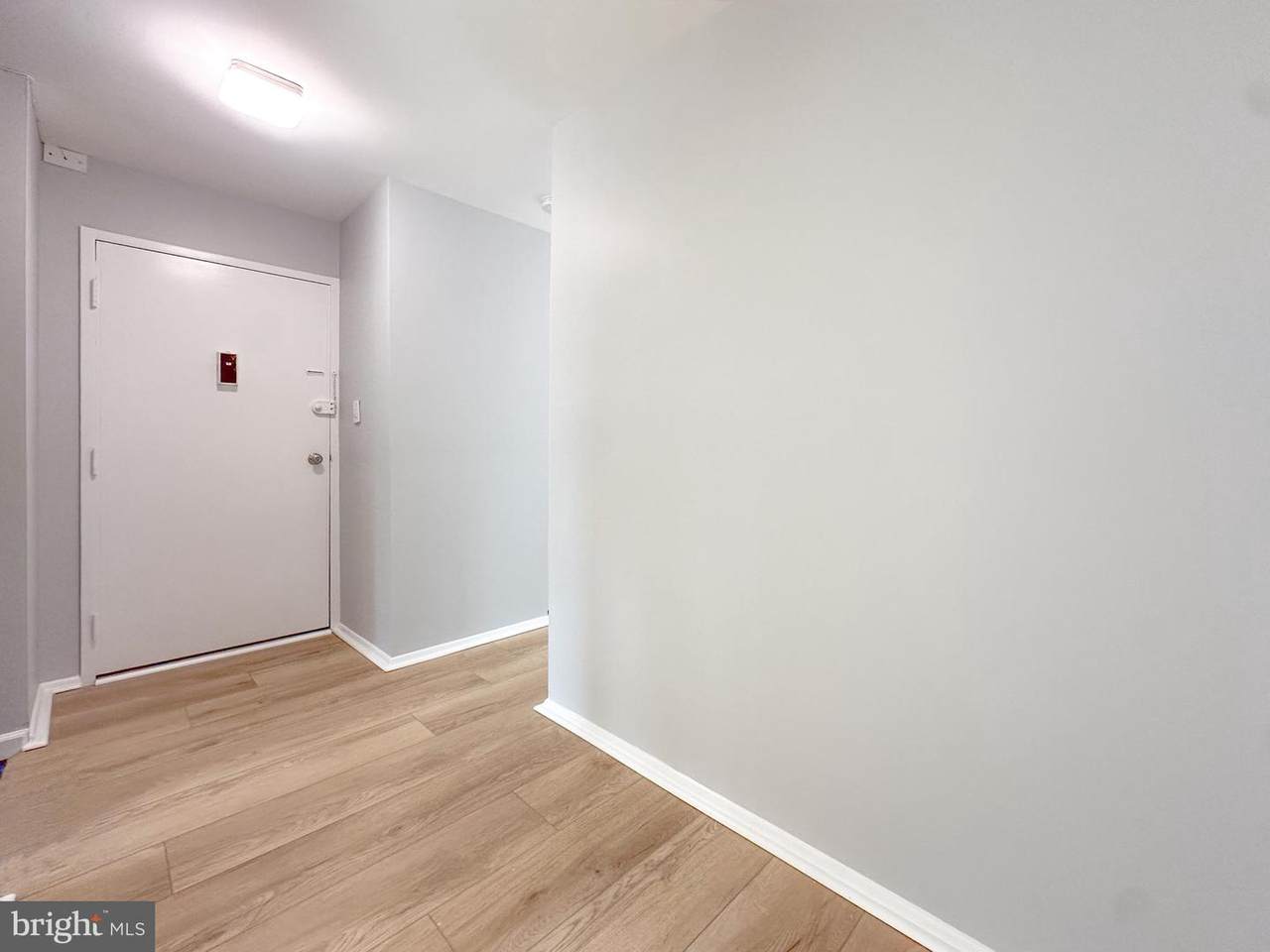 https://bt-photos.global.ssl.fastly.net/brightmls/1280_boomver_1_804829419064-2.jpg