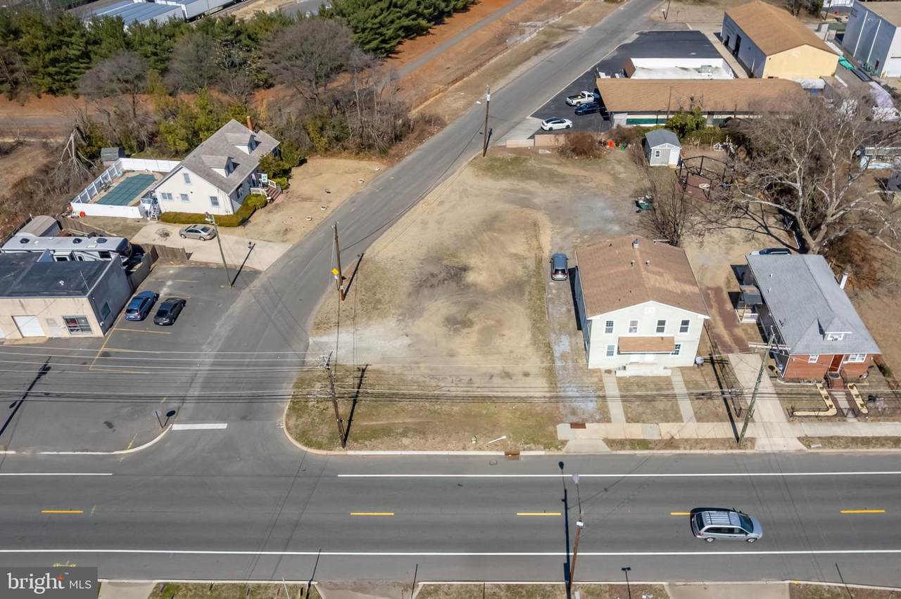 459 Broad Street - Photo 1