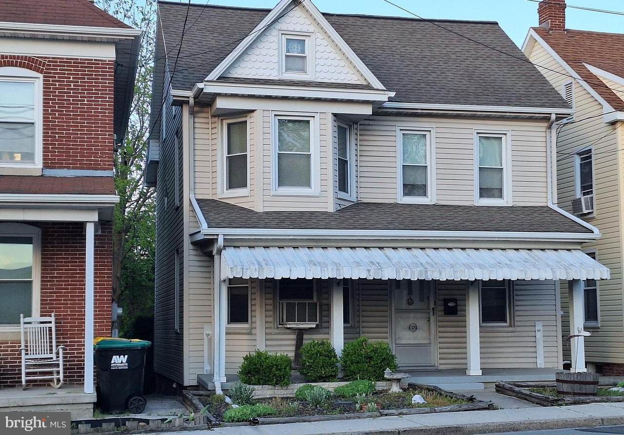 892 Baltimore Street - Photo 1