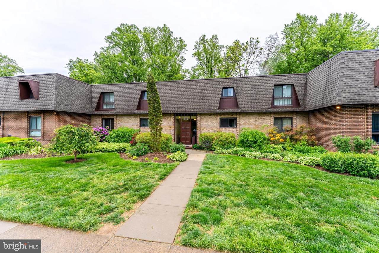 11619 Vantage Hill Road - Photo 1