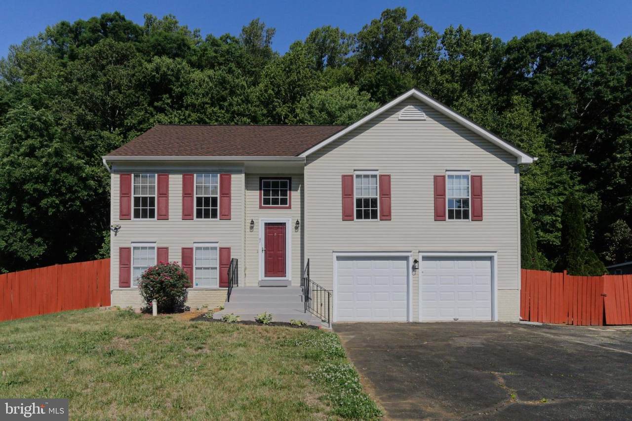 47 Clark Lane - Photo 1