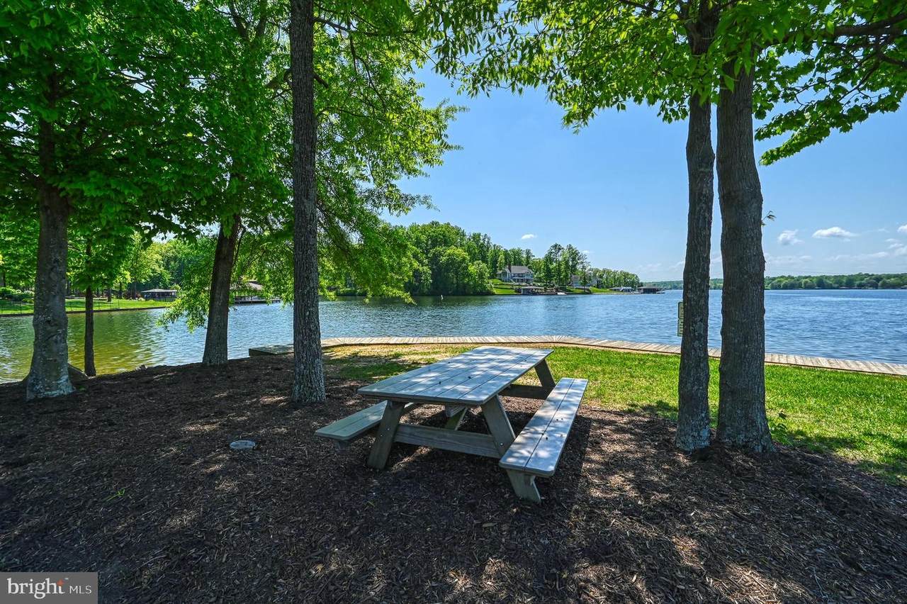 92 Mill Run - Photo 1