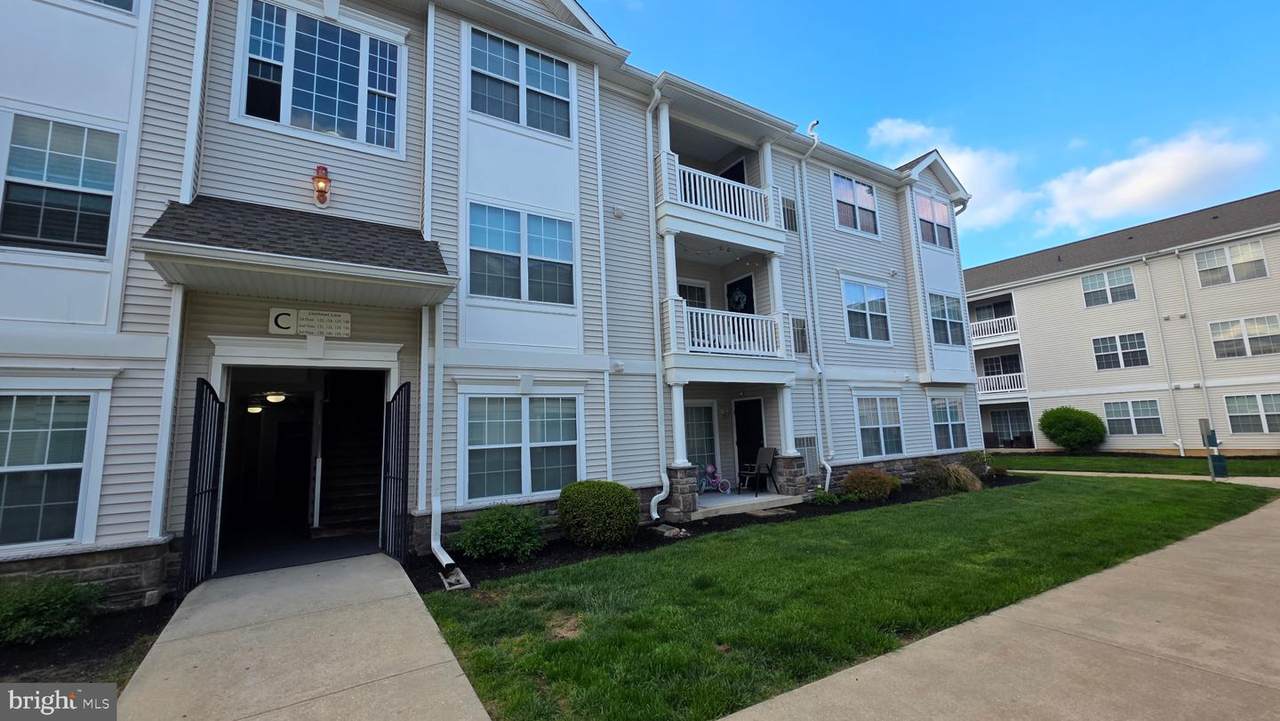 123 Lionheart Lane - Photo 1