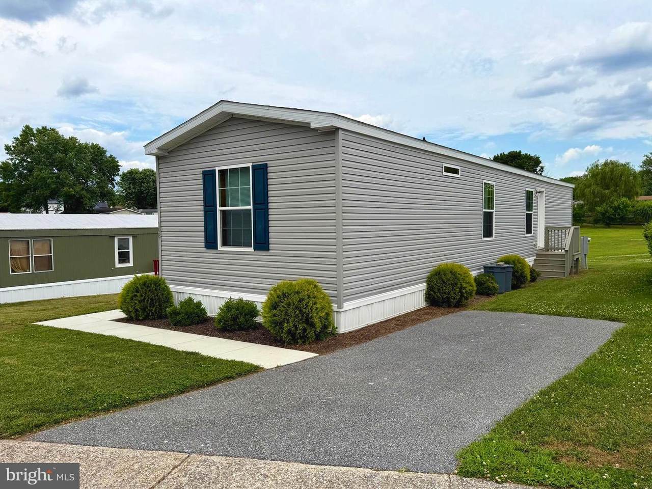 108 Beechwood Drive - Photo 1