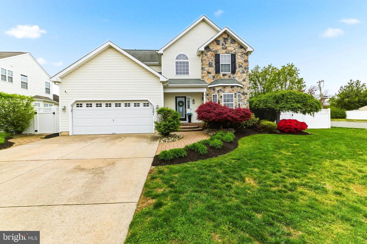 1301 Sassafras Lane - Photo 1