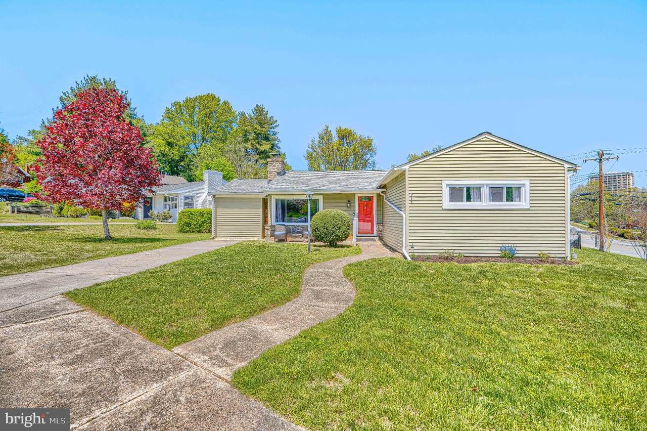 1234 Saint Andrews Way - Photo 1