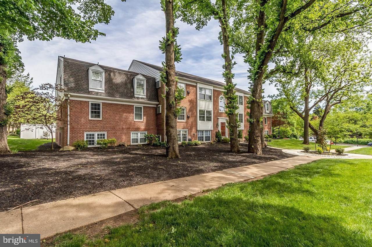 355 Homeland Southway - Photo 1