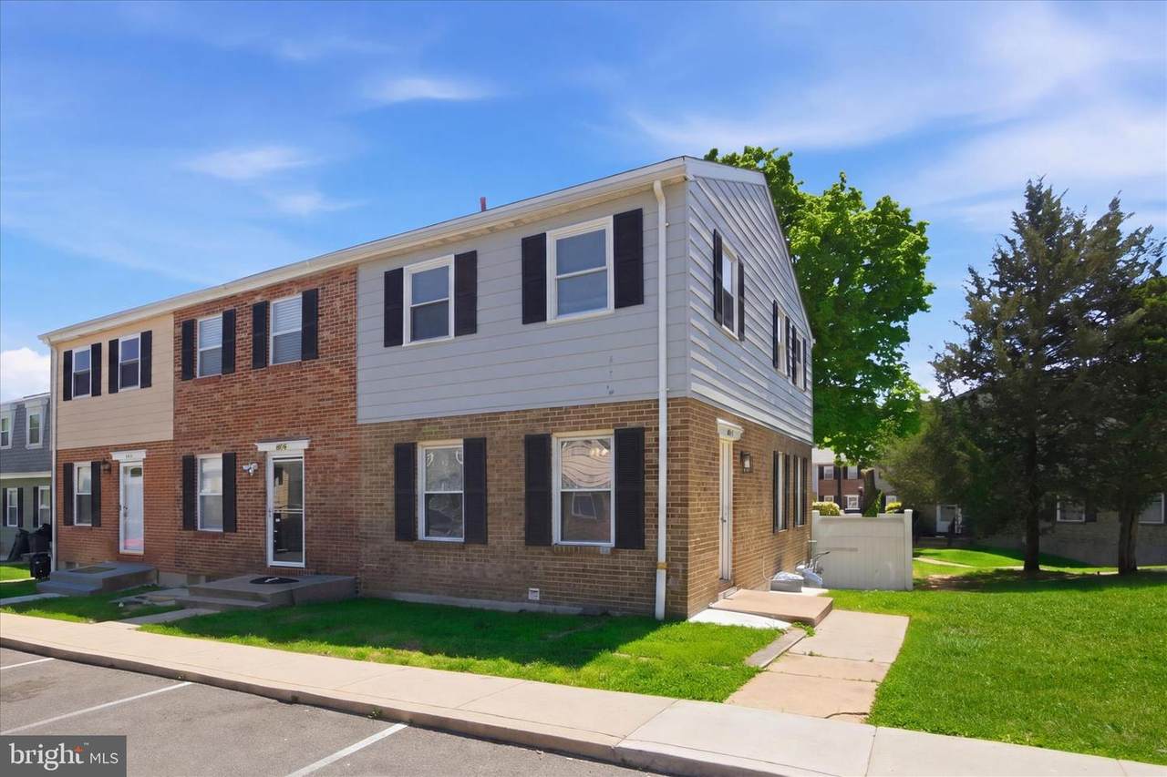 8219 Tomlinson Court - Photo 1