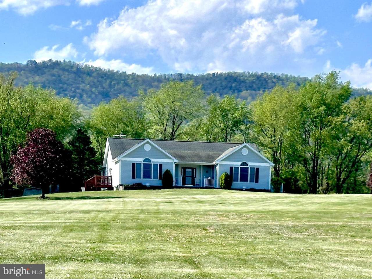16335 Back Road - Photo 1