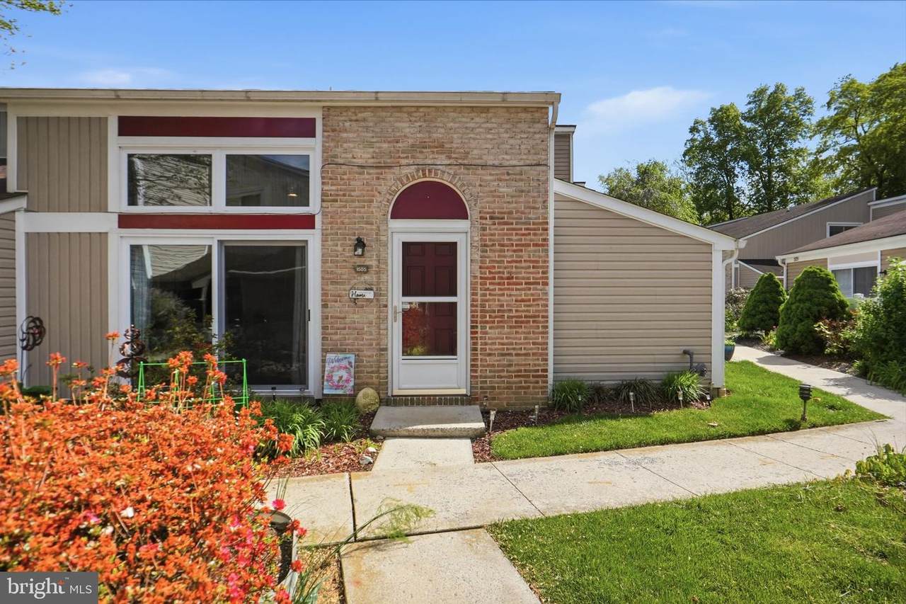 1505 Kensington Drive - Photo 1