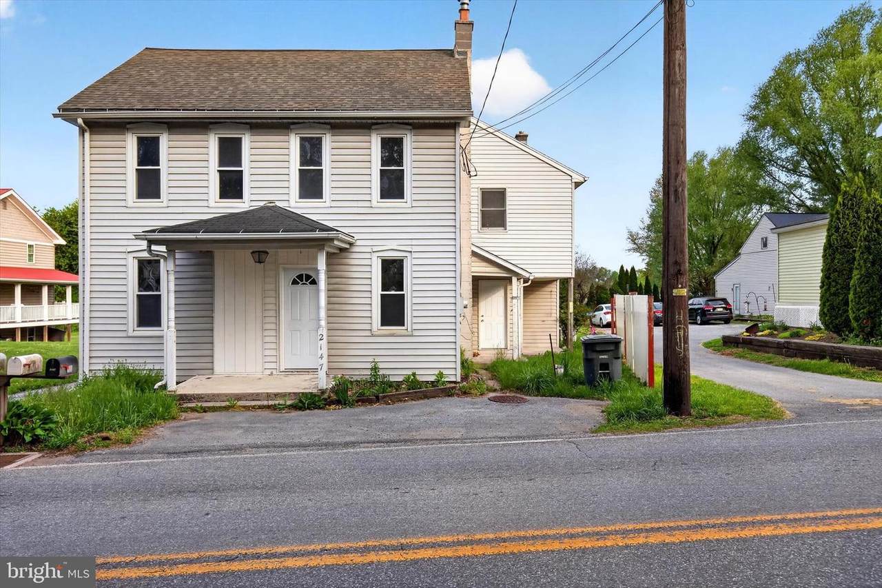 2147 Cloverleaf Road - Photo 1