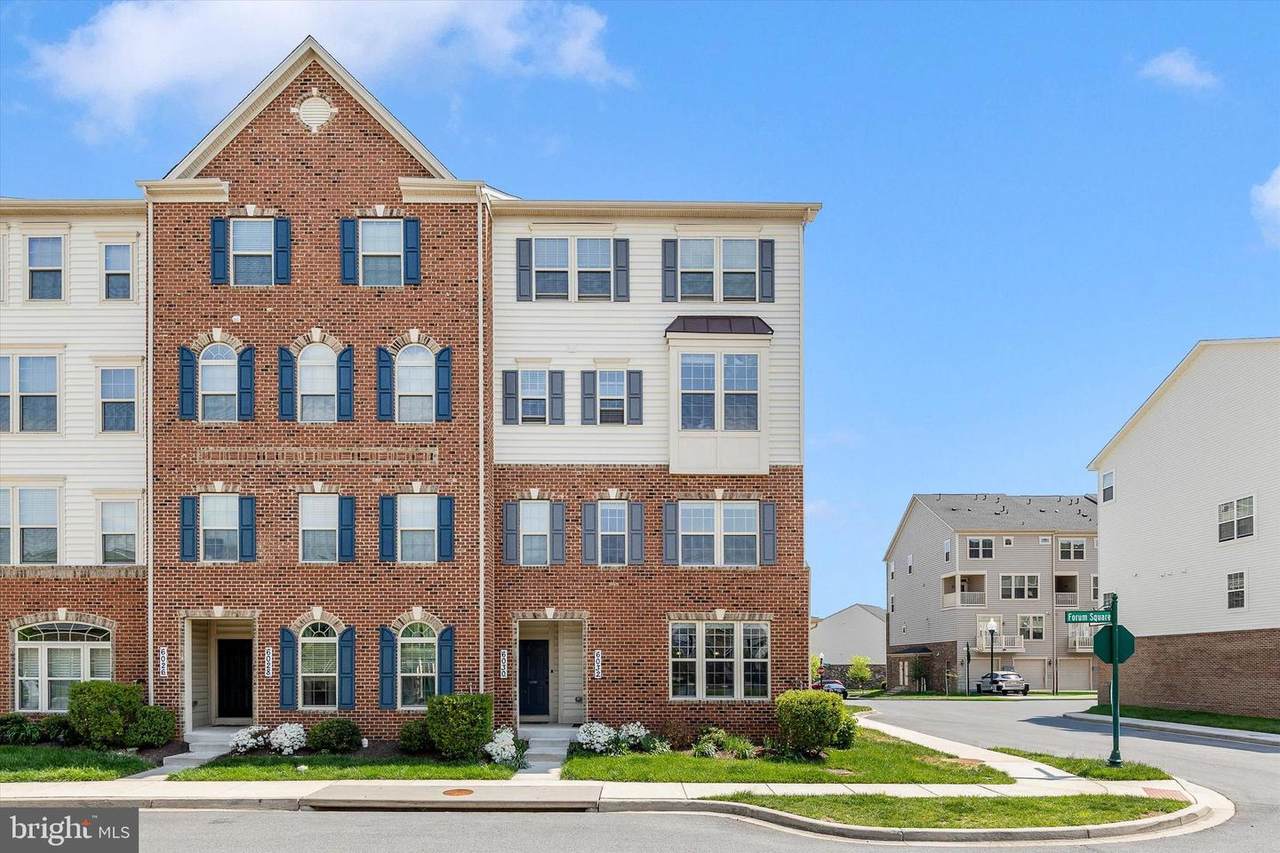 6032 Forum Square - Photo 1