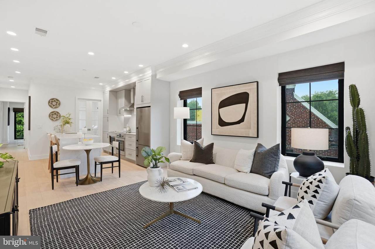 2642 39TH Street - Photo 1