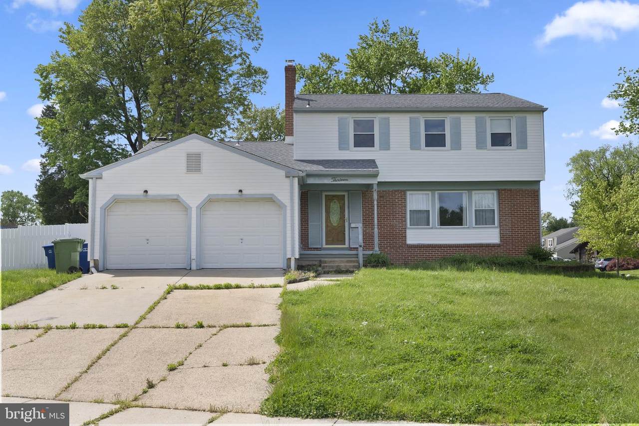 13 Village Avenue - Photo 1