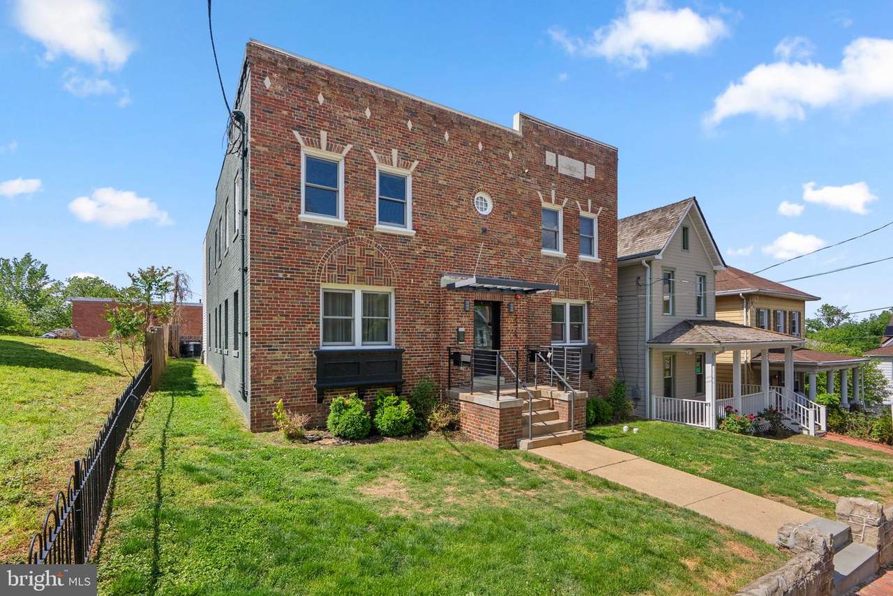 2325 High Street - Photo 1