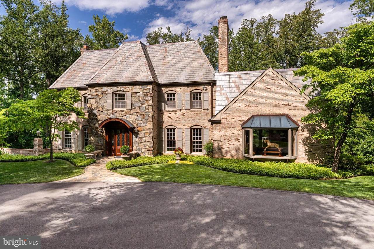 7018 Green Oak Drive - Photo 1