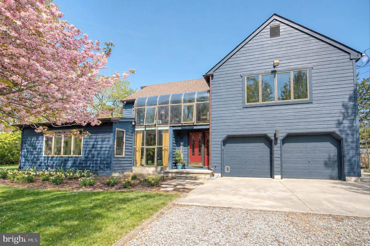 8 Curran Drive - Photo 1