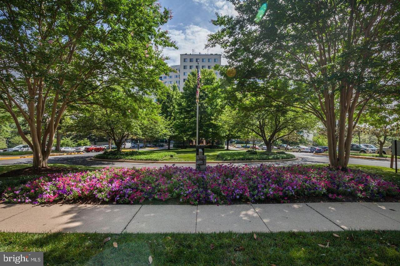 10201 Grosvenor Place - Photo 1