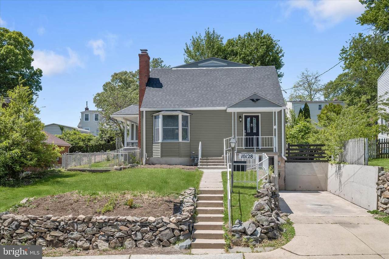 10128 Hereford Place - Photo 1