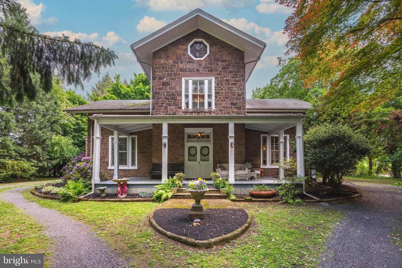 705 Woodlane Road - Photo 1