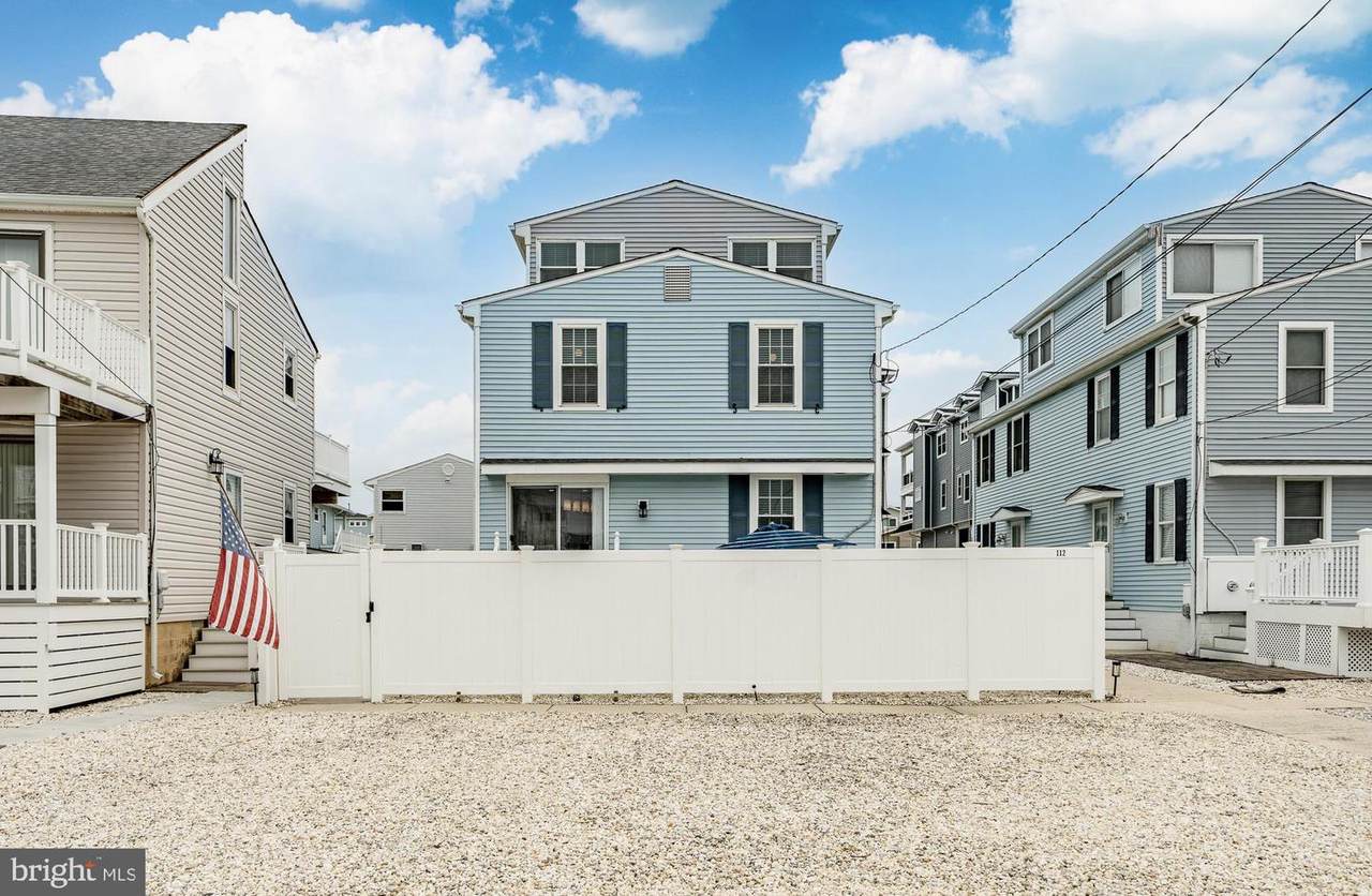 112 31ST Street - Photo 1